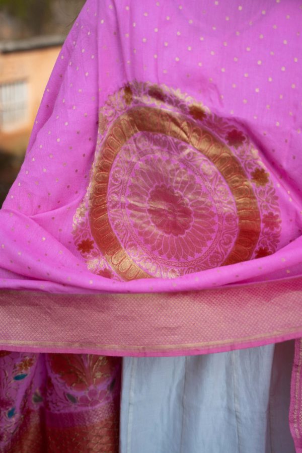 Pink Moonga Hand Brush Dye Dupatta Online