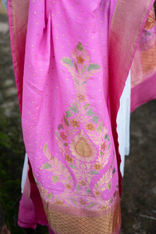 Pink Moonga Hand Brush Dye Dupatta Online