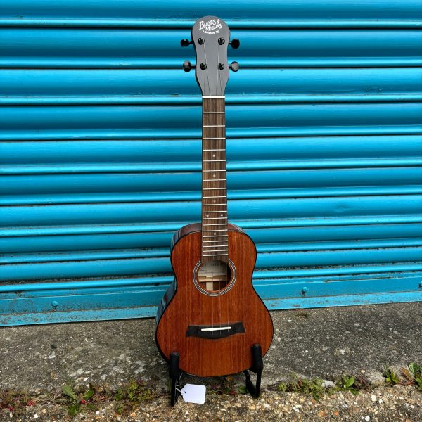 Barnes & Mullins BMUK10C Solid Mahogany Concert Ukulele Inc. Padded Gig Bag Online Hot Sale