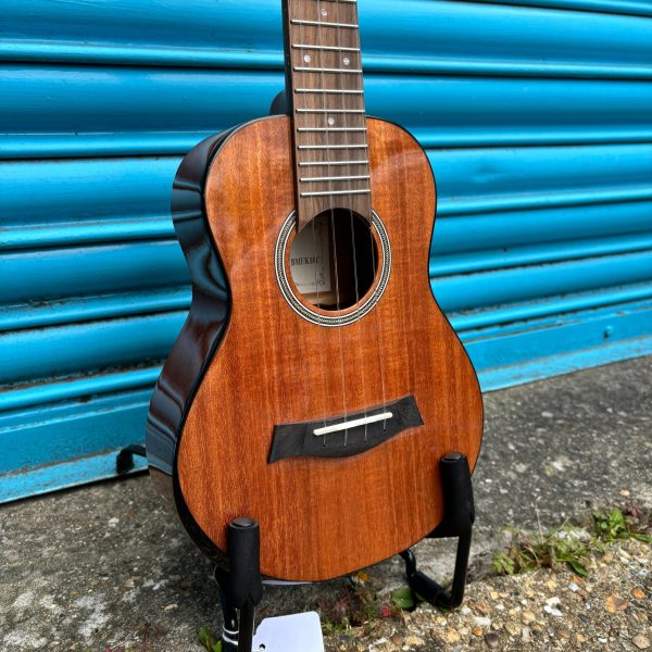 Barnes & Mullins BMUK10C Solid Mahogany Concert Ukulele Inc. Padded Gig Bag Online Hot Sale