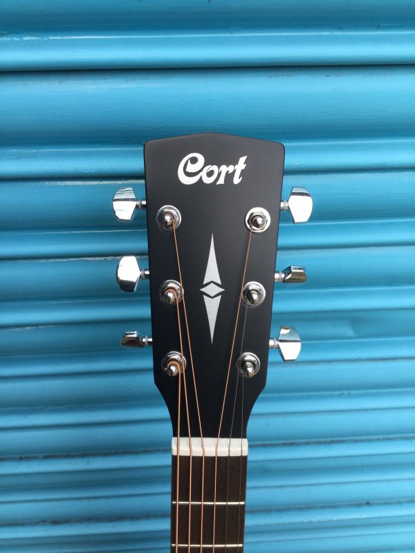 Cort AF515CE Electro Acoustic Guitar with Cutaway Fashion